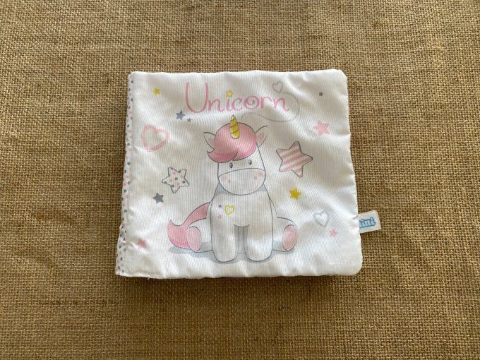 Livre tissu Licorne Jemini d'occasion