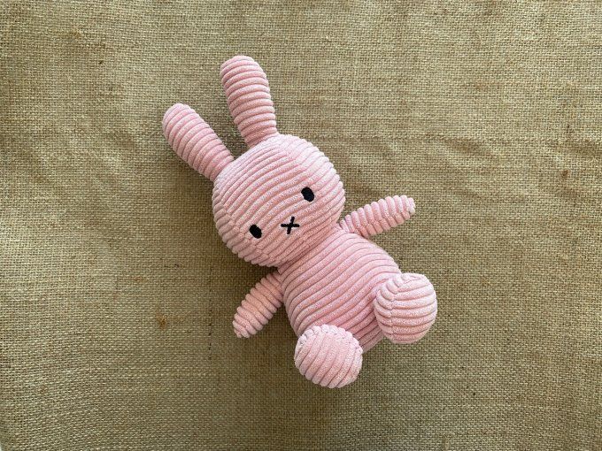 Peluche lapin Miffy velours côtelé rose d'occasion