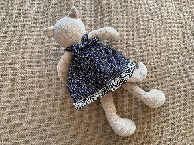 Peluche chat Agathe robe noire 32 cm la grande famille Moulin Roty d'occasion 