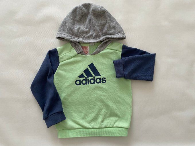 Survêtement Adidas 12-18 mois, couleurs gris, vert et bleu, avec capuche d'occasion